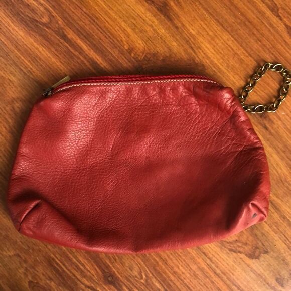 Vera Pelle Made in Italy red pebbled leather clutch handbag with Wristlet chain - Picture 1 of 5